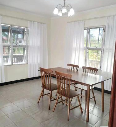 Martintar House | CC airport rooms