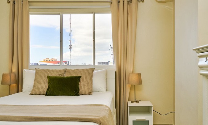 Evaristo Morales Apartment | Cecile 6C · *Cozy 2br with Studio | Evaristo Morales