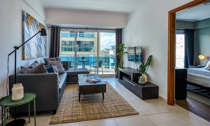 Lope De Vega Apartment | · Central Park Pent House | Near Agora Mall