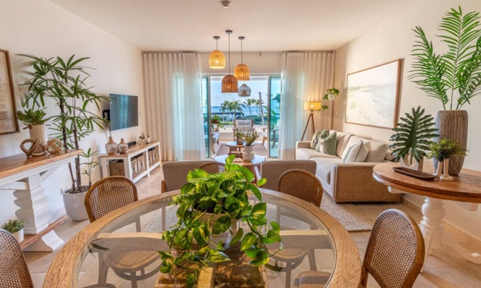 Cap Cana Marina Apartment | Chic apt with ocean view at Punta Palmera BB