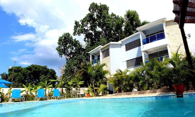 Villas Ana Maria Apartment | Cozy And Comfort 2br-2bt Apartment In Centralsosua