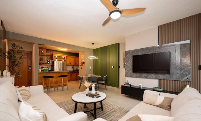 Santiago Province Apartment | Dream Stay Santiago 3 Bedrooms, Gym & Pool