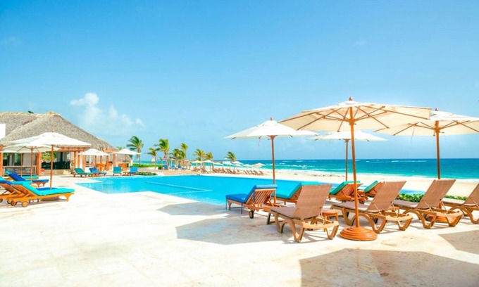 Bavaro Condo | Luxe Beach & Golf Condo FREE GOLF CART