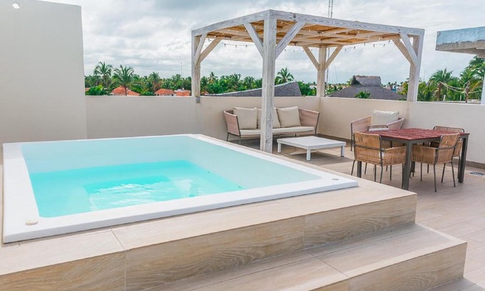 El Cortecito Apartment | Luxurious Pent House Steps From The Beach. C4
