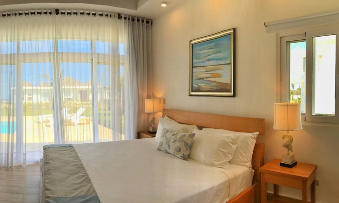 Los Brazos Villa | Oceanview three-bedroom luxury villa #15