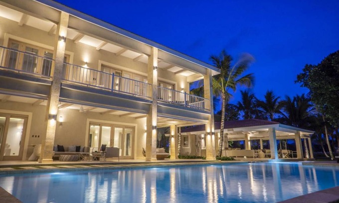 El Hoyo Villa | Peaceful and fully staffed luxury villas in exclusive beach resort