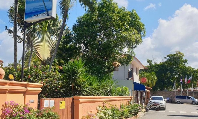 Dominicus House | PLAYA BLANCA BED AND BREAKFAST