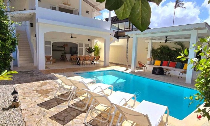 La Iglesia Villa | Private Villa 5BR A/C/80m beach-restaurants-bars/private pool & garden/WIFI