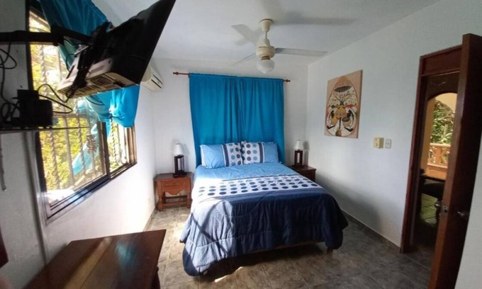 Playa Chiquita Apartment | Residencial Estephany - One-Bedroom Apartment 9