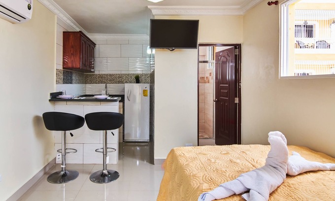 Corales del Sur Apartment | Studio with Kitchen in Corales del Sur, Close to the Airport, Santo Domingo Este