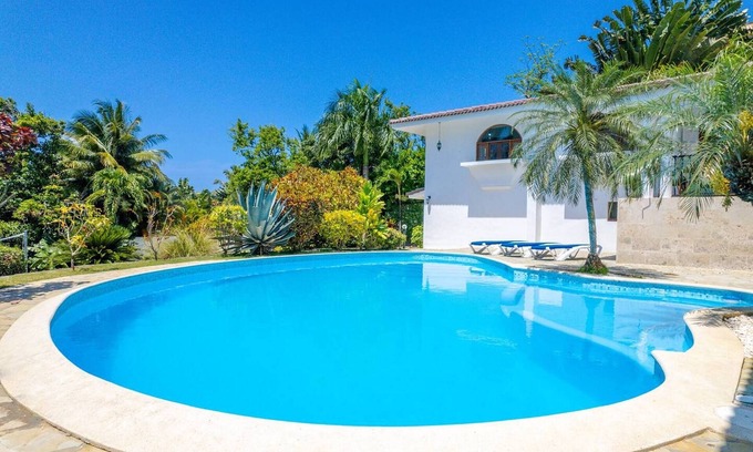 Sosua Villa | Super luxury party complex in Sosua, right on Laguna beach!