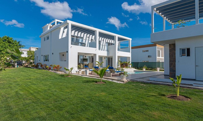Los Cerros Villa | THE PALM VILLA: A New, Beautiful Four-bedroom at Sosua Ocean Village!