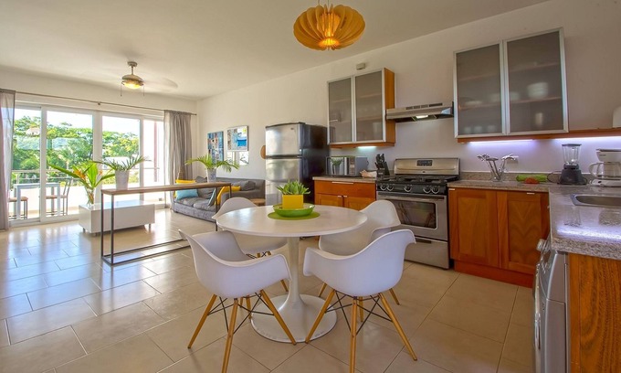 El Batey Apartment | Top-floor condo in beachfront resort, near everything! 2BD, Pool wifi cable TV
