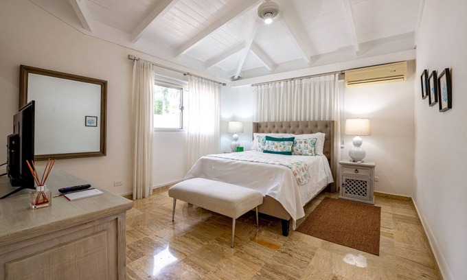 Las Piedras Villa | Villa ∙ 5 bedrooms ∙ 10 guests