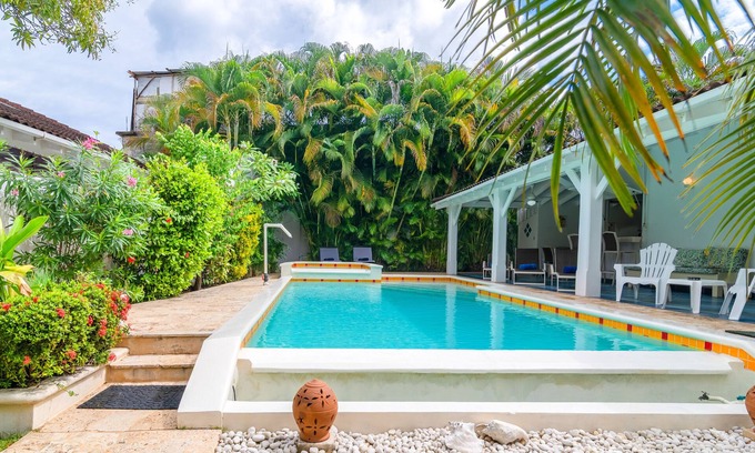 Las Terrenas Villa | VILLA individual/Private Pool – Jacuzzi/150M Beach and center/Wifi Gratis