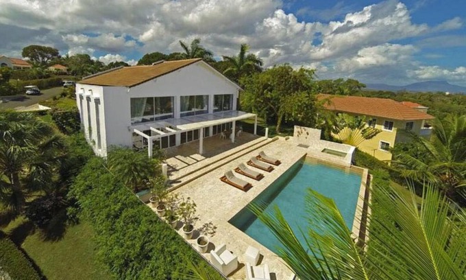 Urbanizacion Tavarez Villa | VillaTracey! Gorgeous 4BR 4BA Ocean View Villa in Gated Community with Private Pool #19