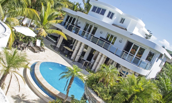 Villas Ana Maria Villa | VIP Rentals offer Villa Platinium Sosua's #1