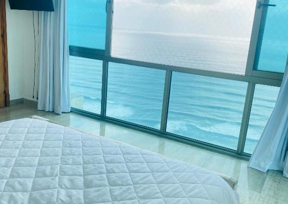 San Geronimo Apartment | Vista al mar Habitación Privada Coral en Malecon Santo Domingo 1-829-343-1001