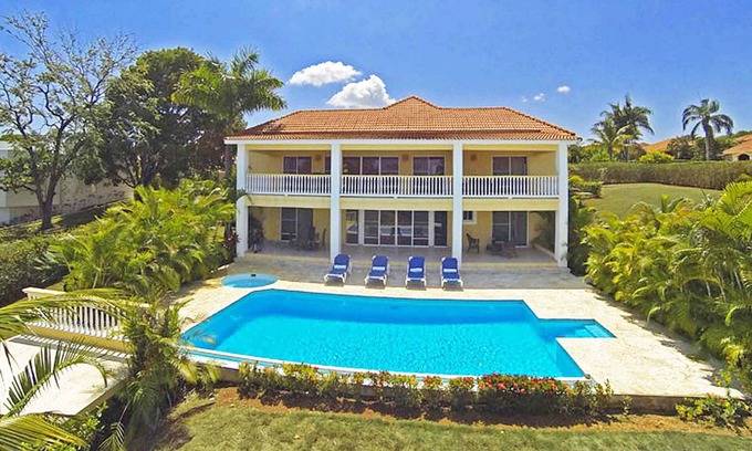 Urbanizacion Tavarez Villa | Your winter in a warm Caribbean 4BD villa with pool, near beaches and shops