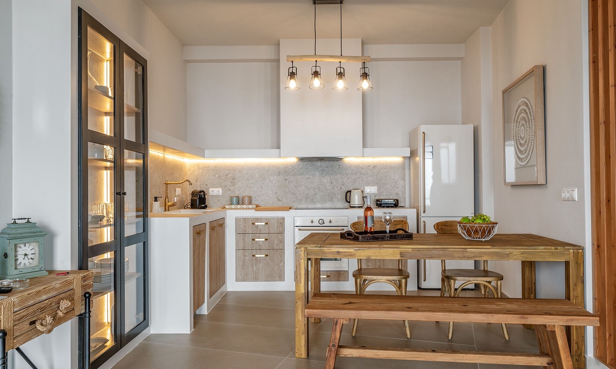 Kato Aprovatou Apartment | Apartment 'Captain's Koutsi Suite' with Private Terrace, Wi-Fi and Air Conditioning