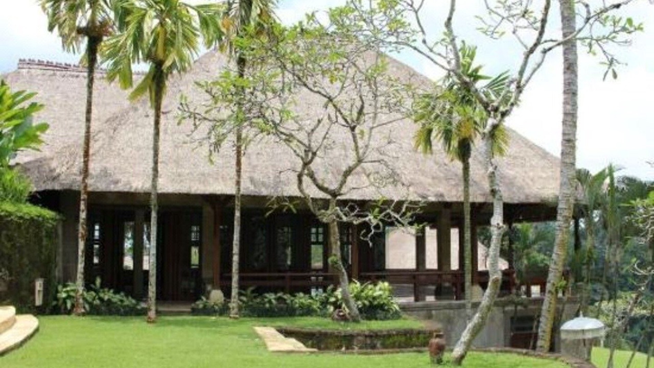 Photo of Buildings in Kedewatan