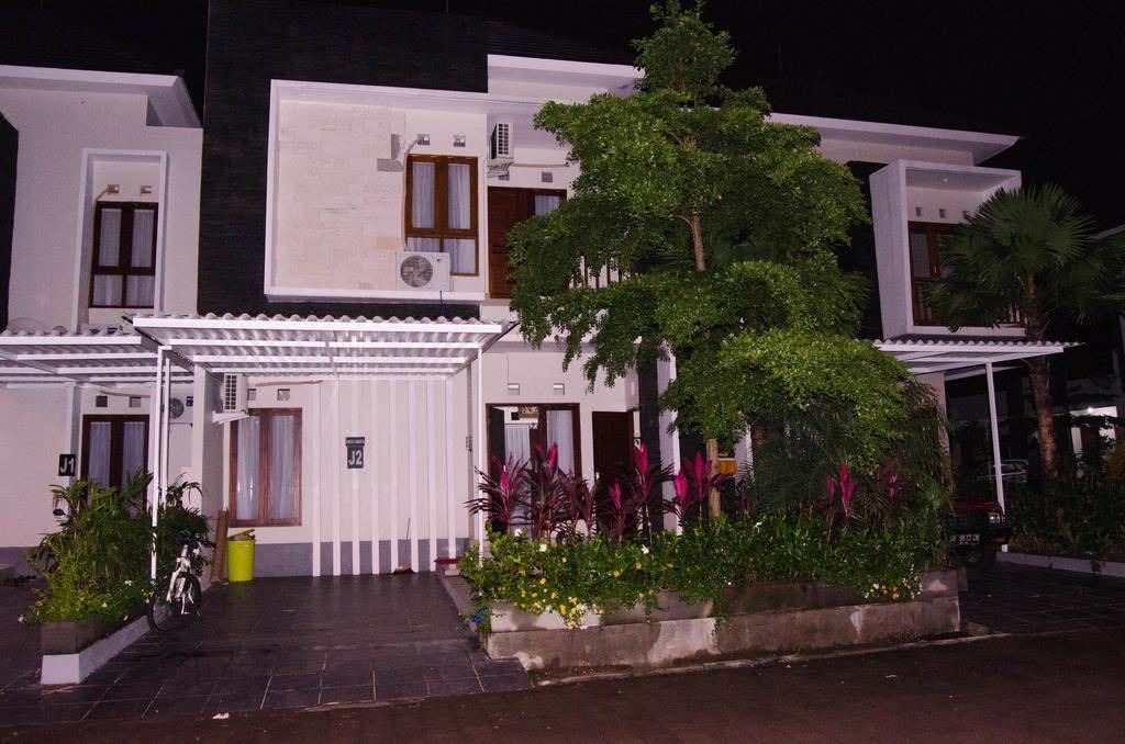 Photo of Buildings in Tabanan