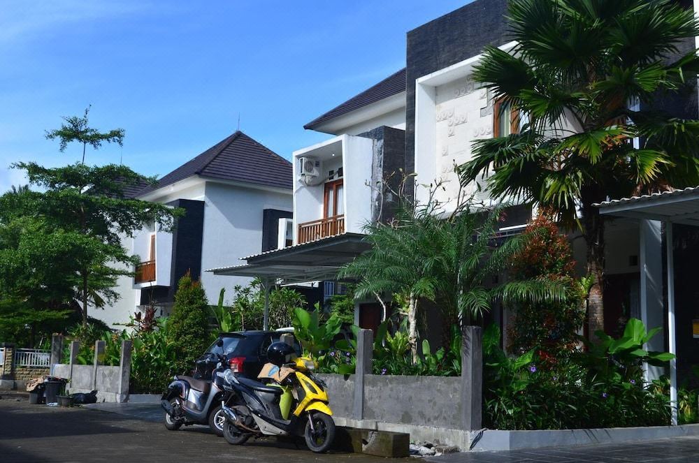 Photo of Buildings in Tabanan