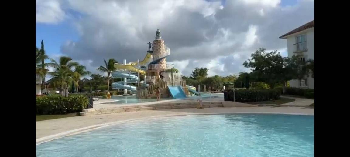 Photo of Others in Dominicus