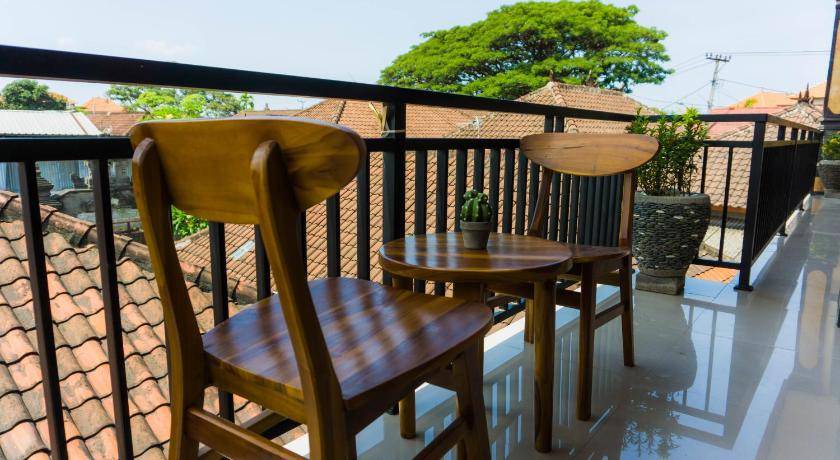 Photo of Patio Balcony in Padangsambian Klod