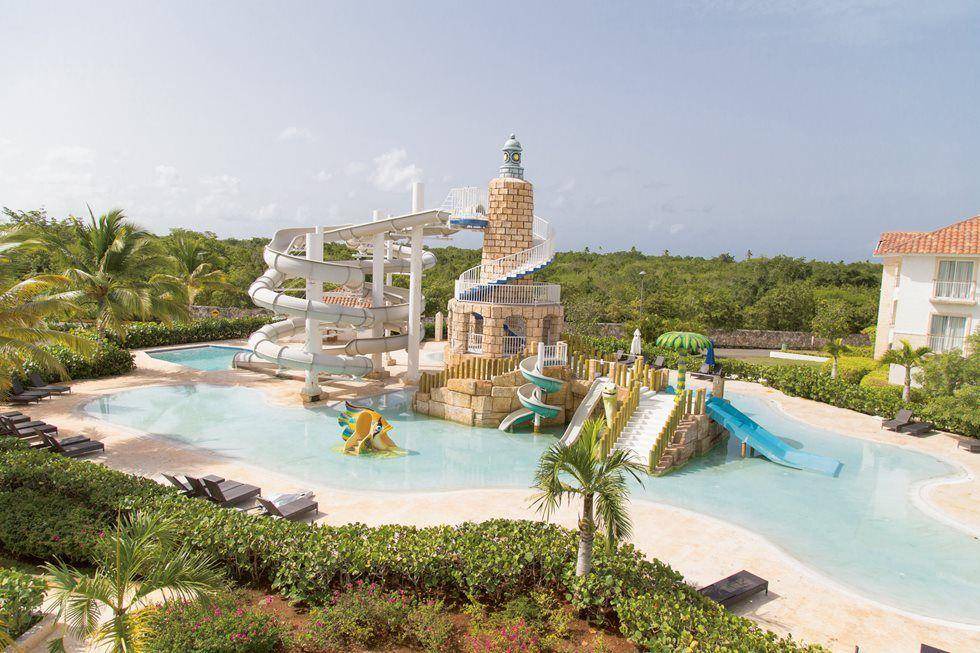 Photo of Others in Dominicus