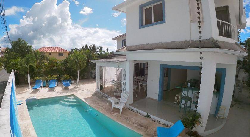 Photo of Others in Dominicus