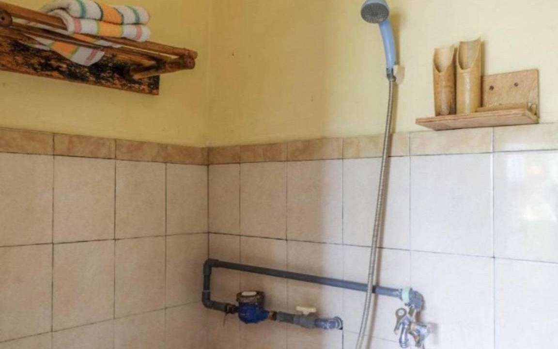 Photo of Bathroom in Delod Peken