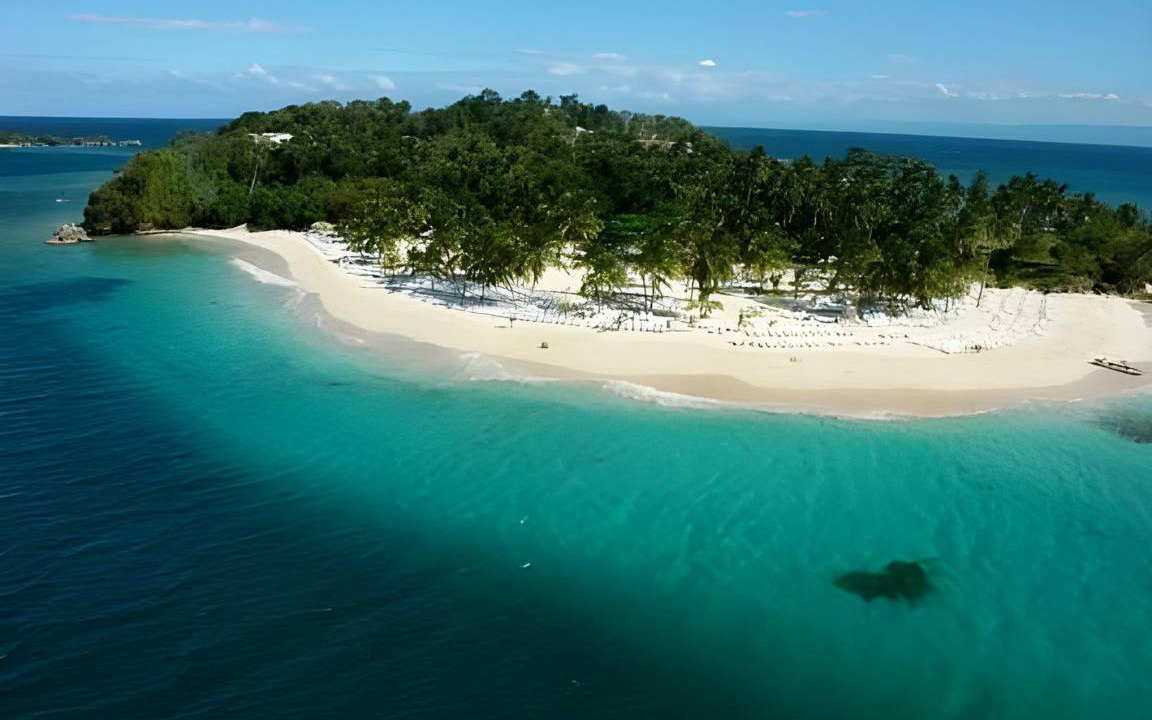 Photo of Others in Puerto Bahia