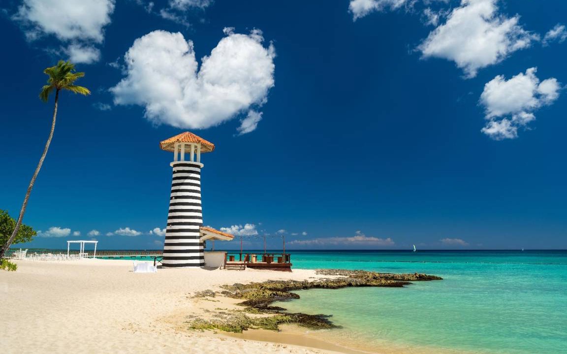Photo of Others in Dominicus