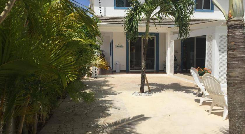 Photo of Others in Dominicus