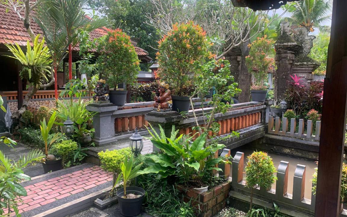 Photo of Others in Penestanan
