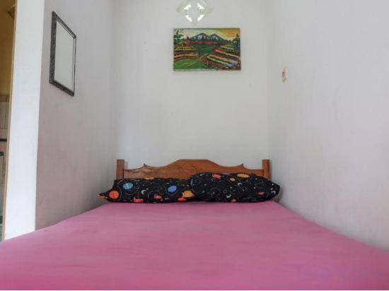 Photo of Bedroom in Delod Peken