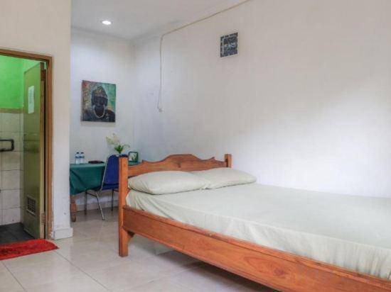 Photo of Bedroom in Delod Peken