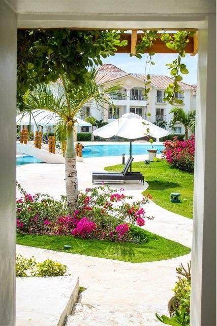 Photo of Others in Dominicus