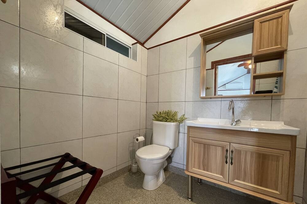 Photo of Bathroom in Fare