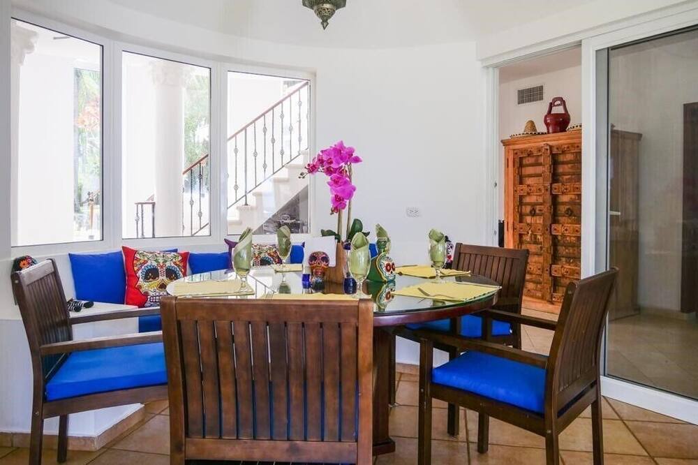 Photo of Livingroom in Los Cerros