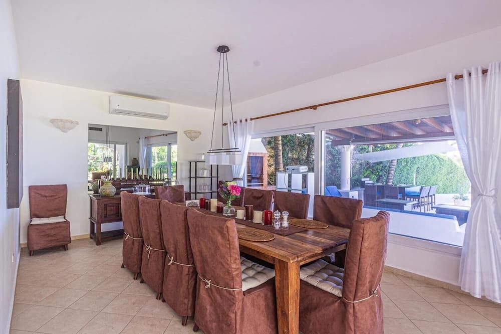 Photo of Livingroom in Los Cerros