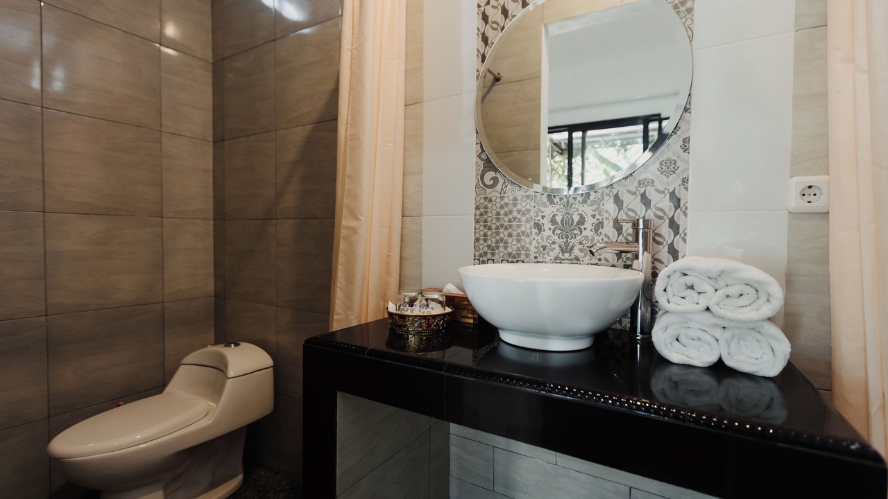 Photo of Bathroom in Kelating