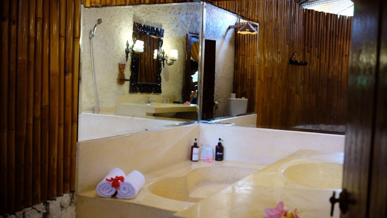 Photo of Bathroom in Dyanapura