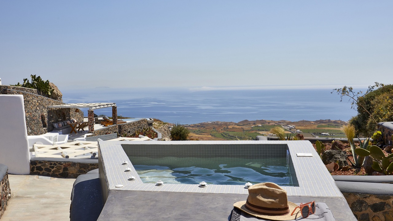 Photo of Others in Fira
