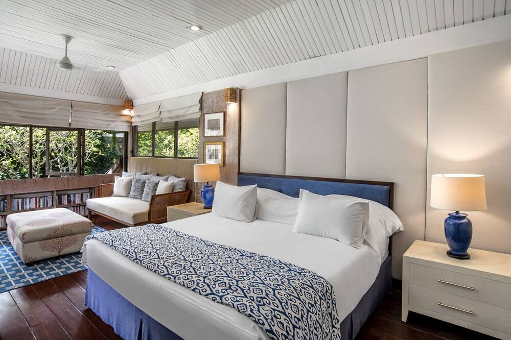Photo of Bedroom in Drupadi