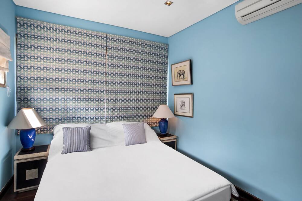 Photo of Bedroom in Drupadi