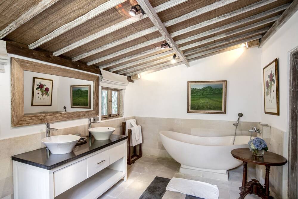 Photo of Bathroom in Drupadi