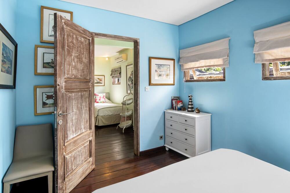Photo of Bedroom in Drupadi