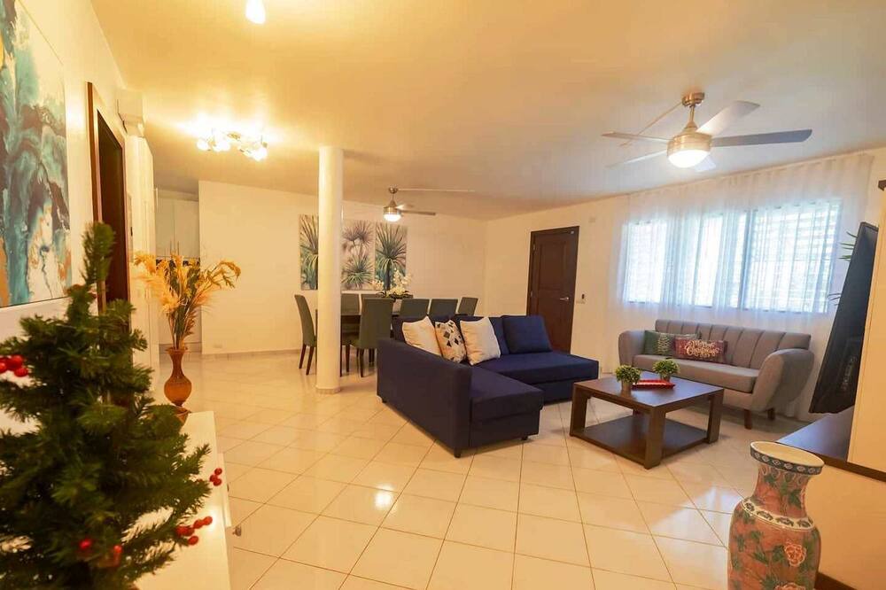 Photo of Livingroom in Urbanizacion Tavarez